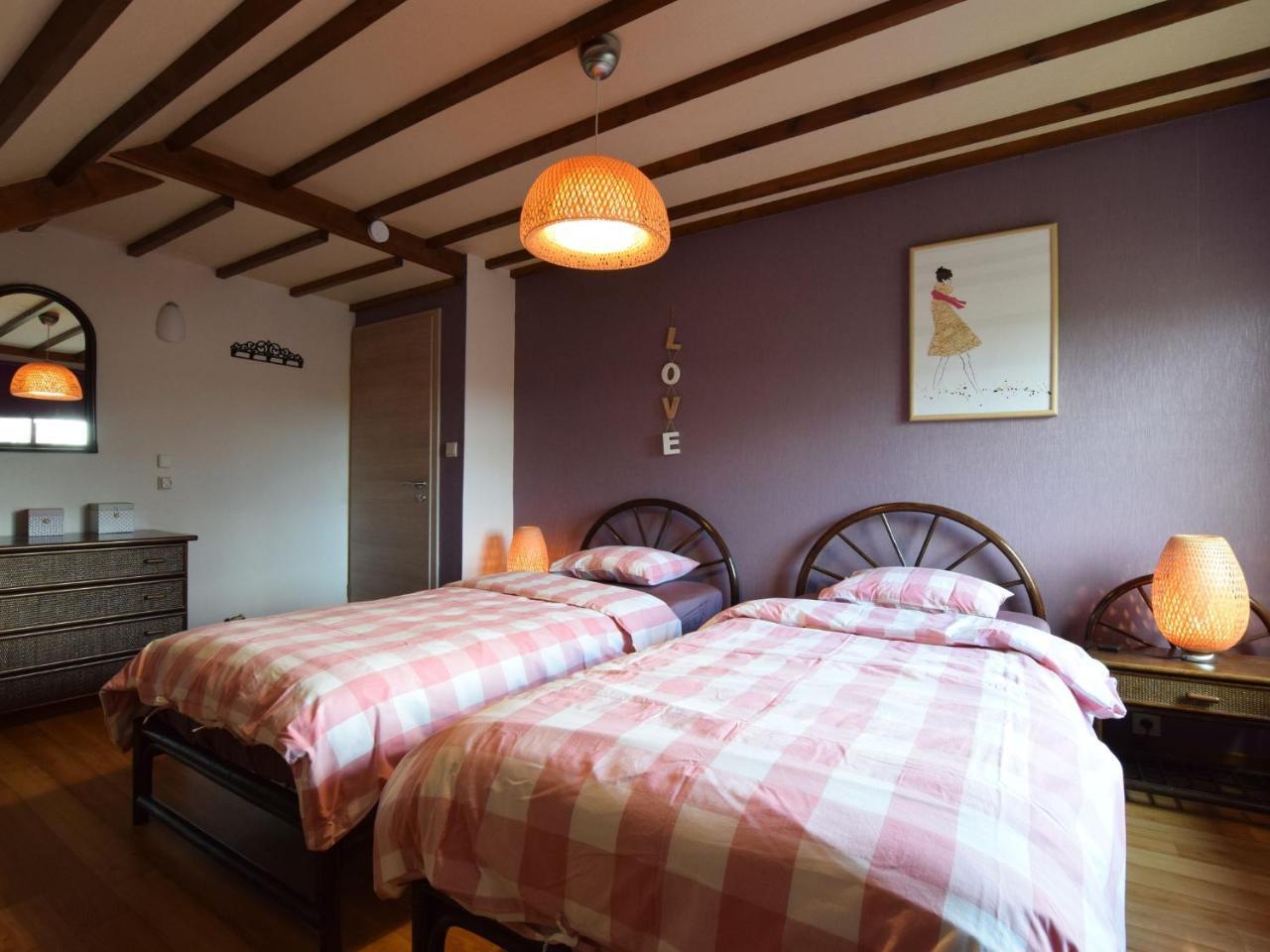 Cozy Holiday Home In Noville With Private Terrace Luzery Dış mekan fotoğraf